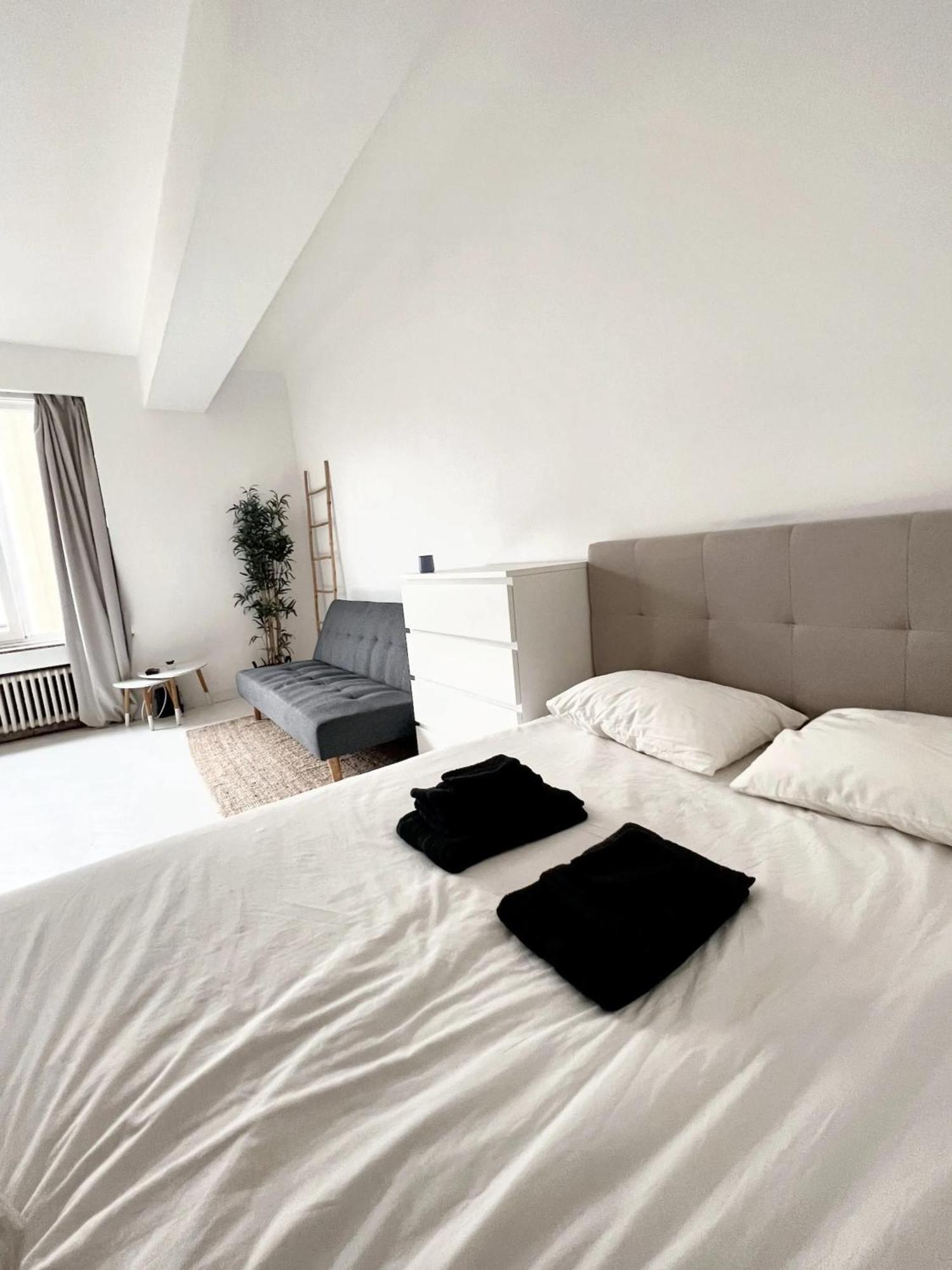 Comfortable Studio In Brussels 35M² Terrace With Bbq Eksteriør billede